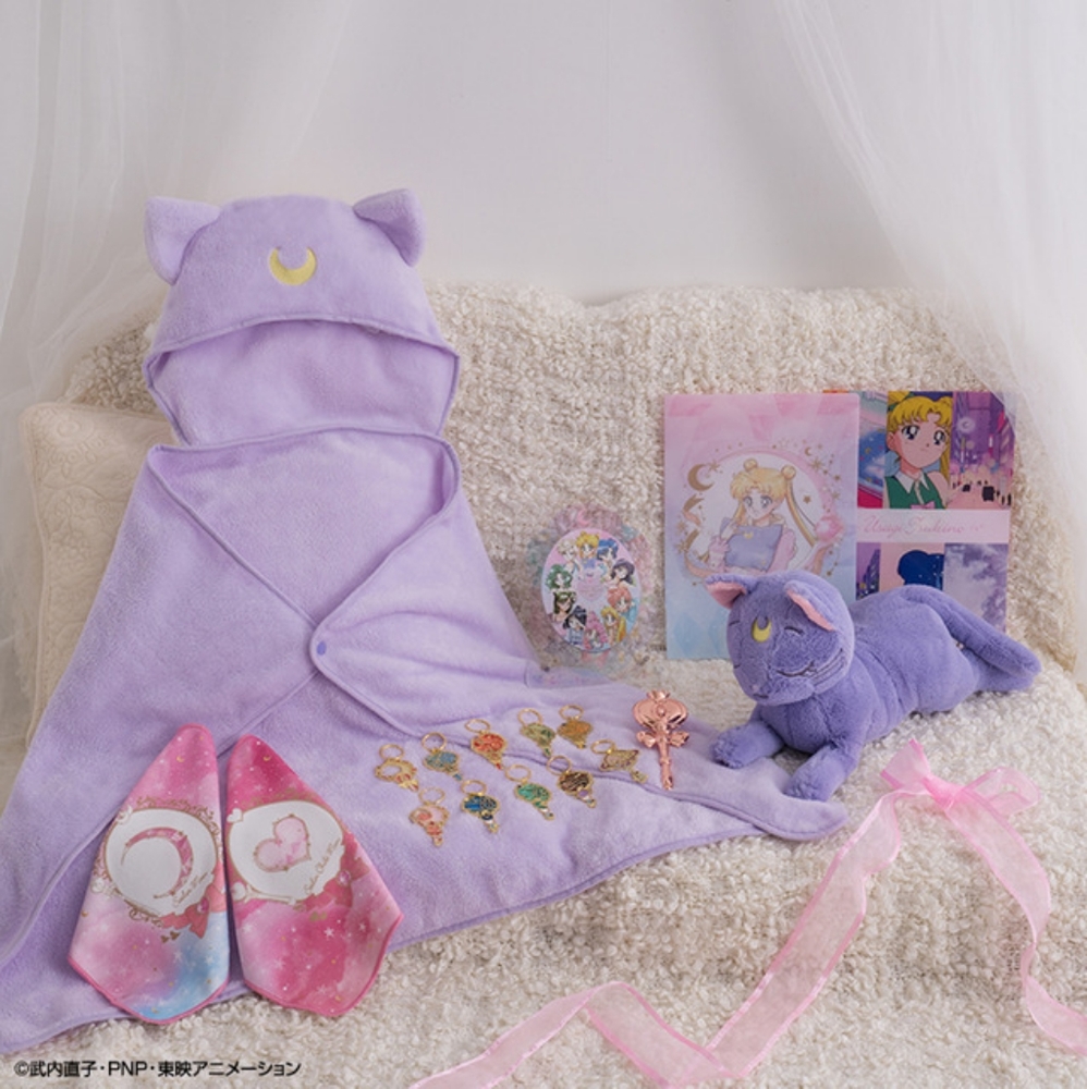 Sailor Moon Dreamy Colours Collection hooded blanket - Picture 3 of 3